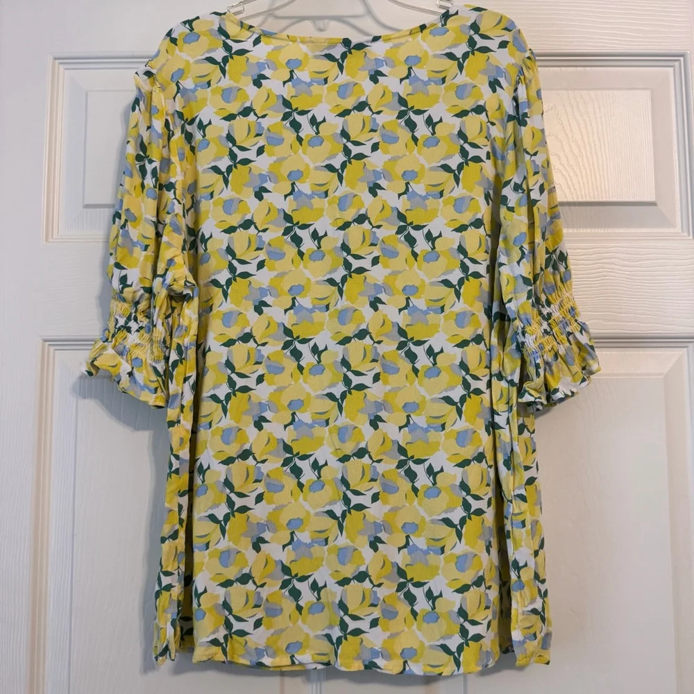 Loft Yellow Blue Floral V-Neck Button Front Blouse Size L